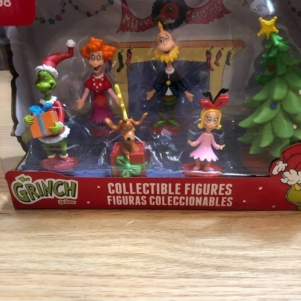 Grinch Collectible Figure Set Kids Toy NEW Dr. Seuss Cindy Lou Who Max Christmas